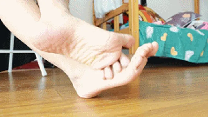 Gts Asia Vr World - ANNA Asian model Feet Rubbing together