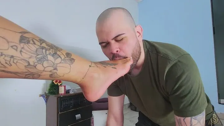 Mean Girls Foot Domination - (Part 3) A Loser Like You Eats At My Feet