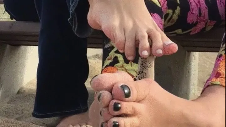 Aariels Fetish Clips - FOUR SANDY SOLES