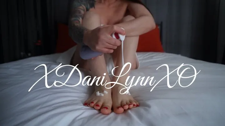Dani Lynn - After Shower Foot Massage with Lotion