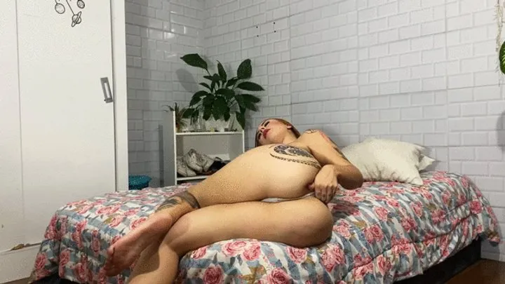 Britney Hunter Fetish - REDHEAD FARTING, STINKY, LONG AND VERY HORNY FOR YOU CLIP 3 BY ARIEL CAM FULL HD