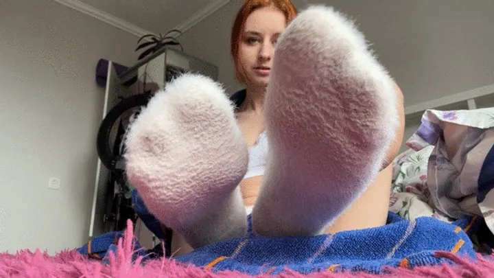 Kathrynnegoddessfeet - Socks removing and tease with soles!