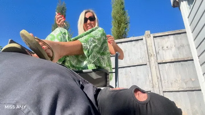 Miss Amy Samuels - Foot Ignore & Flip Flop Slapping