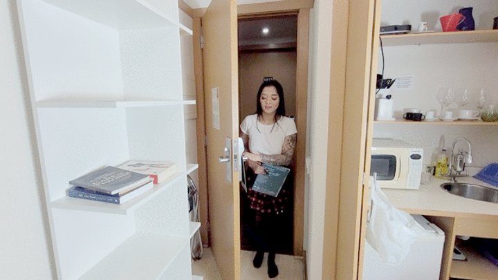 Fetish Factory Brazil Farting - The Delicious Schoolgirl Mercilessly Farting on the Slave in the Smotherbox - By Ana Ayumi - Full Clip