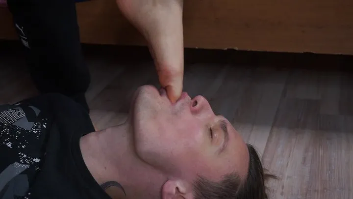 Bondageandfetish - SUBMISSIVE boyfriend LICKS and SNIFFS his tired girlfriend's FEET (HD)