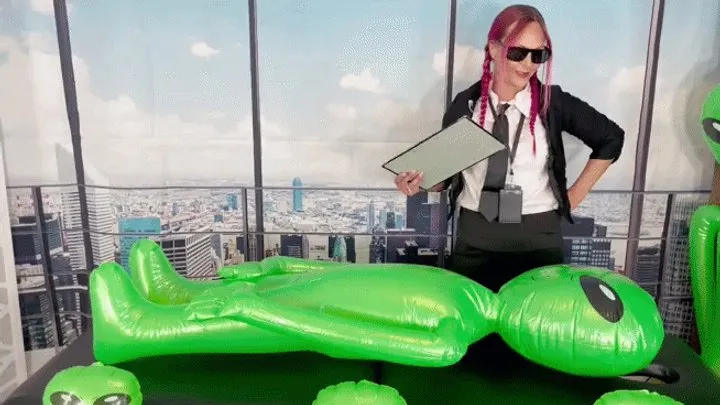 Foxxy Feet - Agent J final ALIEN FOOTJOB exam for MEN IN BLACK - JENNY JETT - HIDEF MOV