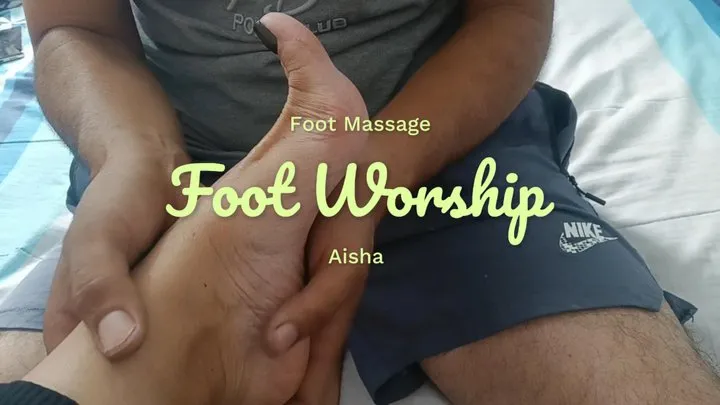 Goddess Foot Fetish - Worshiping the feet of a goddess (8)