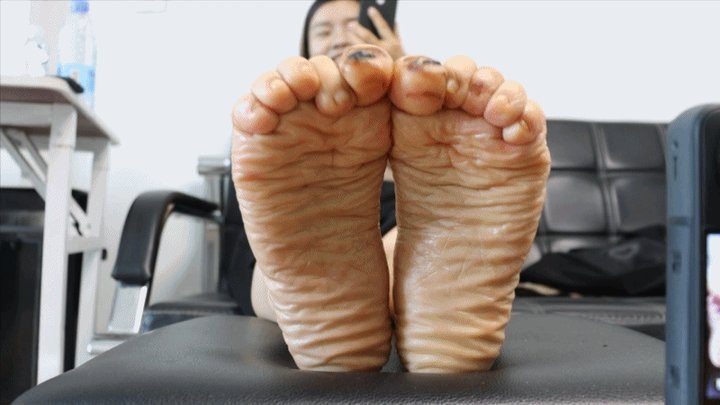 Gts Asia Vr World - The Asian model ERER flexed her toes and wriggled them