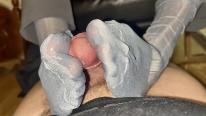 Gay Male Soxjob Heaven - TNTS TEASE SHOEJOB AND SOCKJOB