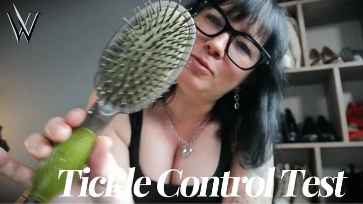 Wonders Feet - Tickle Control Test