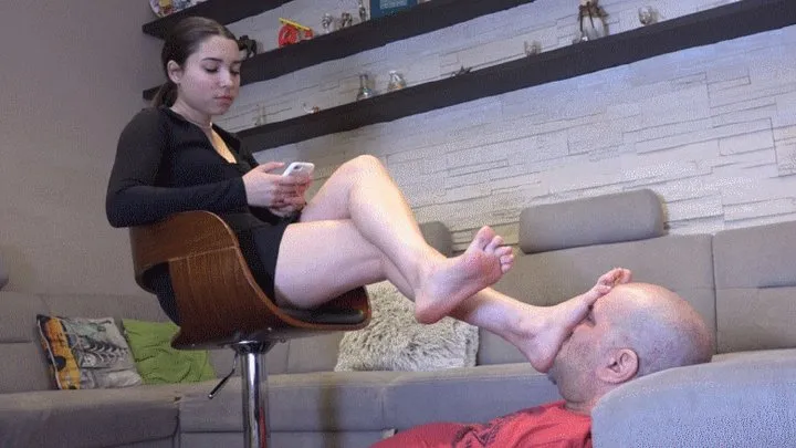 Natural Born Dommes Megastore - HEIDI - A Loser Underfoot - DEVOTED Foot Worship Service (BONUS THE GOPRO VERSION OF THE CLIP)