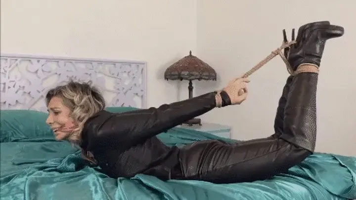 Fetish 4 Mobile - Surprise Bondage for Eleonore ( MP4 - MOBILE VERSION )