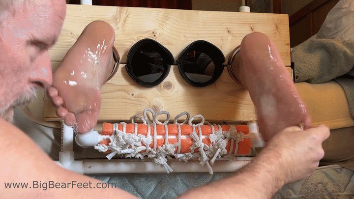 All Male Tickling Dungeon - Im1n2ft - Gunged Up Feet - wet, sticky and itching powder