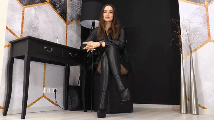 Boss Girls - Mistress Anfisa - Licking is mandatory! - small version
