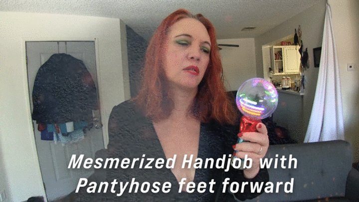 All About Eve - Mesmerized handjobs with Pantyhose feets Forward 3
