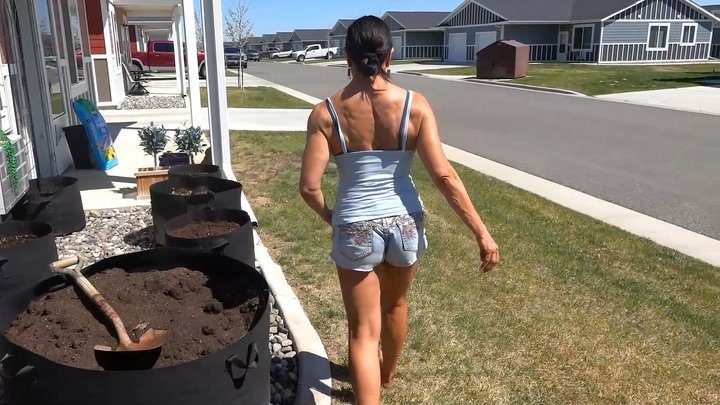 World Goddess - Gardening foot wipe!!
