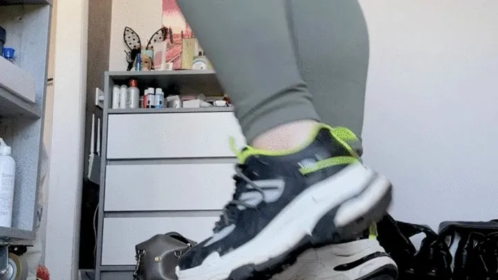 Redpepinofootfetish - Sniff my sneakers and feet!