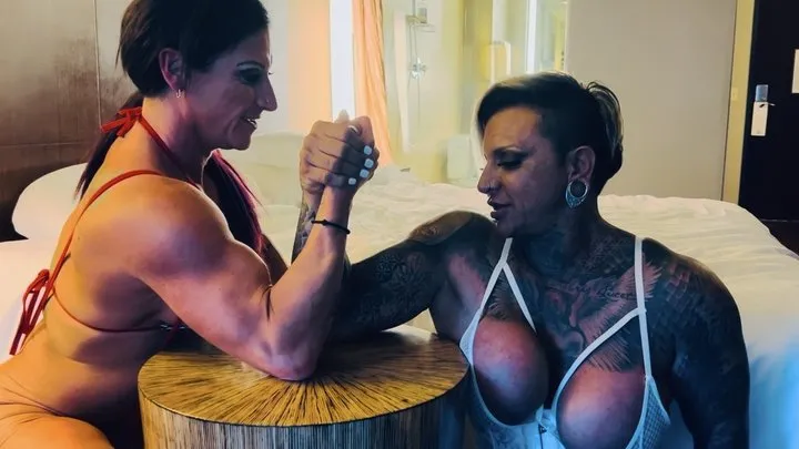 Kandyland - Kandylegs Armwrestles Dominique Danger