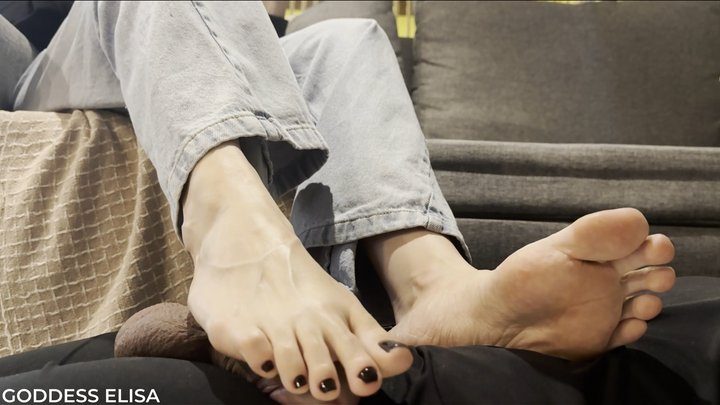 Goddess Elisa - Cock furniture