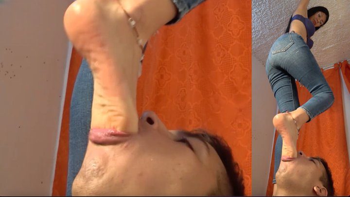 Wicked Latin Goddess - My Big Wrinkled Soles In Your Tiny Mouth – Extreme Foot Gagging Wicked Latin Goddess - My Big Wrinkled Soles In Your Tiny Mouth – Extreme Foot Gagging