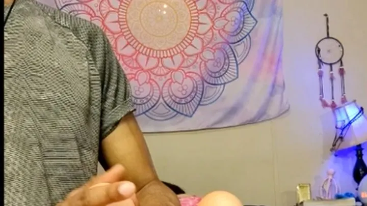 Farrah Soft Soles - Soles up foot rub-MOV