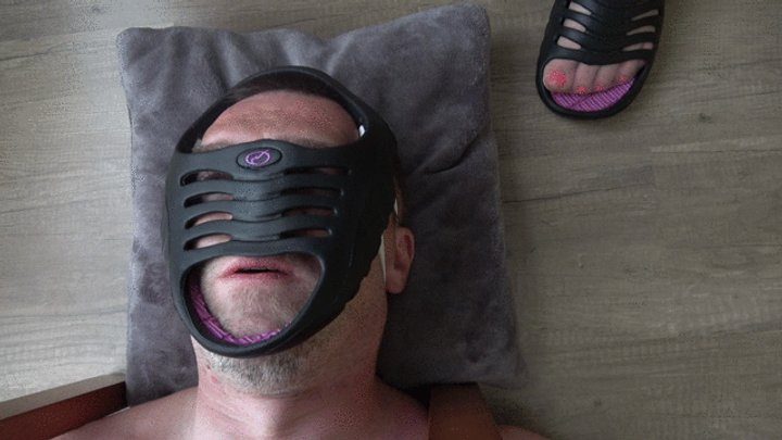 Foot Domina Jane - Slave's Face used as Footwear Foot Domina Jane - Slave's Face used as Footwear