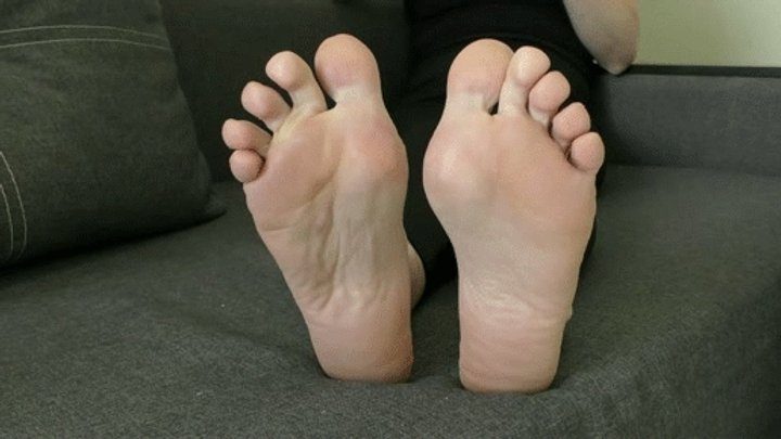Walhalla Street - I thing you're ready to worship these perfect feet MP4 FULL HD 1080p