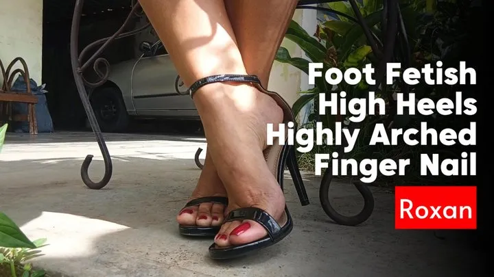 Goddess Foot Fetish - Demonstrating why her feet are those of a goddess (3)