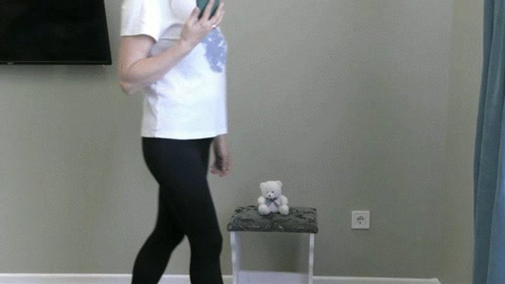 Walhalla Street - You're sitting on asmall white teddy bear, looking at your phone, and farting on it WMV FULL HD 1080p
