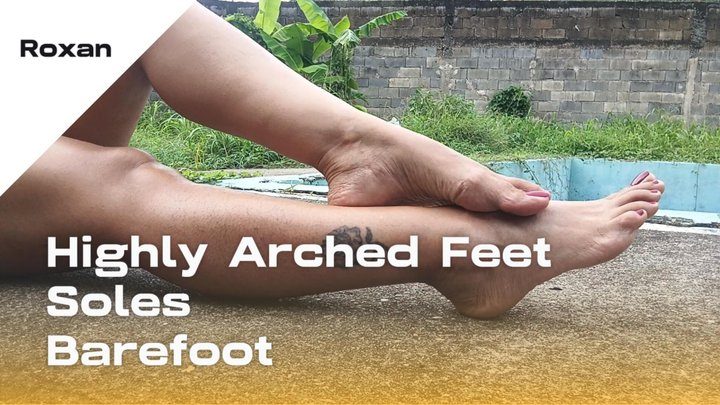 Goddess Foot Fetish - Cute feet rubbing and dazzling with pronounced arches (3)