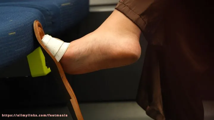 Footfetishamateur - Candid dirty big feet and slippers dangling close-up, bratty woman with soles on train seat.