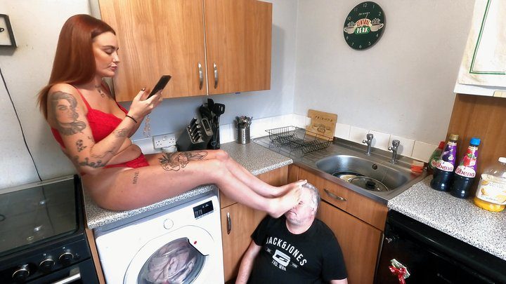 Amy Squirrel - Jennifer's Foot Thrust