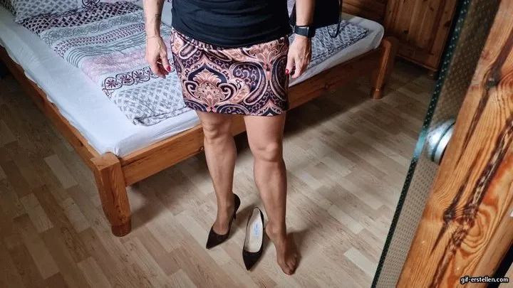 Helenas Feet High Heels Tights Legs - If I get stuck, my pantyhose will be licked wet HD mp4 1920x1080