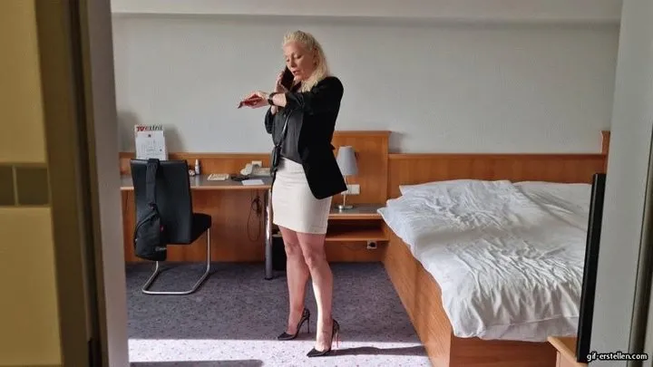 Helenas Feet High Heels Tights Legs - The businesswomans nylon feet are licked wmv 1280 x 720
