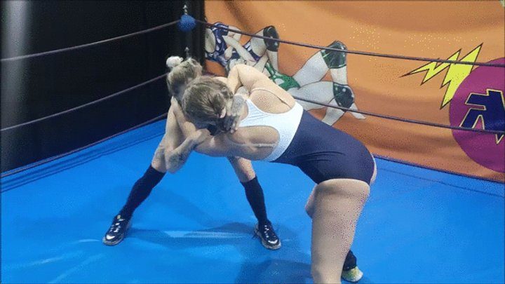 The Wrestling Amazons - Female wrestling in one piece swimsuits