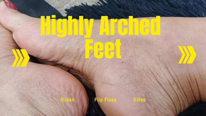 Goddess Foot Fetish - In flip flops she makes her pronounced arches shine (3)