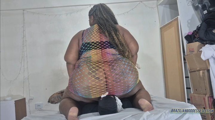 Brazilian Goddesses Fetish - Giant Goddess Punishing the Useless Slave with Facesitting – by Thammy BBW and Slave Alan – Full Video
