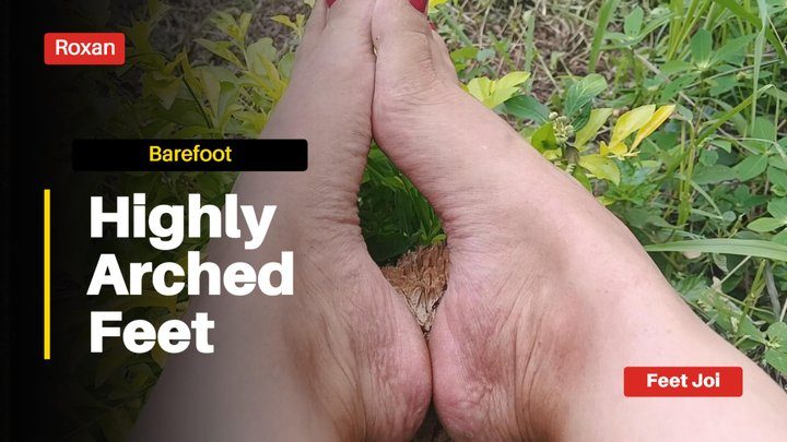 Goddess Foot Fetish - Roxan and the high arches of her feet (3)