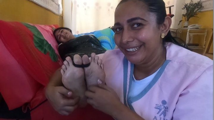 Tickling Touch - Laughter and Tickles on the Soles: The Fun of Eli and Yoryina!