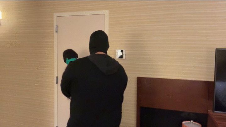Sams Bondage Club - Ziva Fey In: Lift Carry Bandit Takes Ziva Part 3 Bondage Hand Over Mouth Lift Carry Lo Res