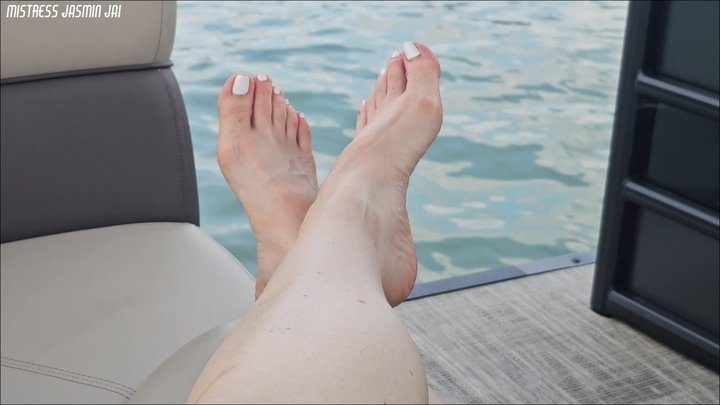 Atlanta Fetish Model Jasmin Jai - Jasmin Jai Bare Foot Holiday