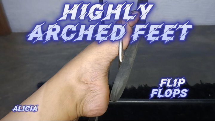 Goddess Foot Fetish - Pronounced arches and dangling flip-flops (2)