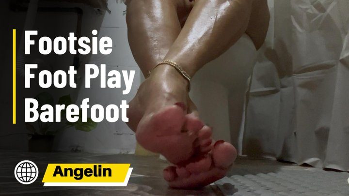 Goddess Foot Fetish - Bare feet touching each other when crossed (1)